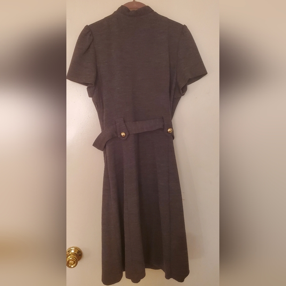 An Original Milly of New York Gray Wool Short Cap Sleeve Gold Button Dress. - Picture 9 of 15